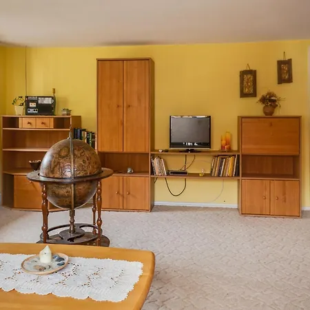 In Διαμέρισμα